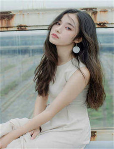 少妇饥渴放荡的高潮喷水/99久视频只有精品2019