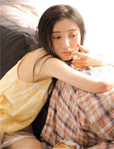 野花影院手机版在线观看/校草妹妹是花妖