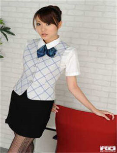 免费视频B站在线观看人数在哪儿找/果冻传媒保姆何苗蜜桃传媒